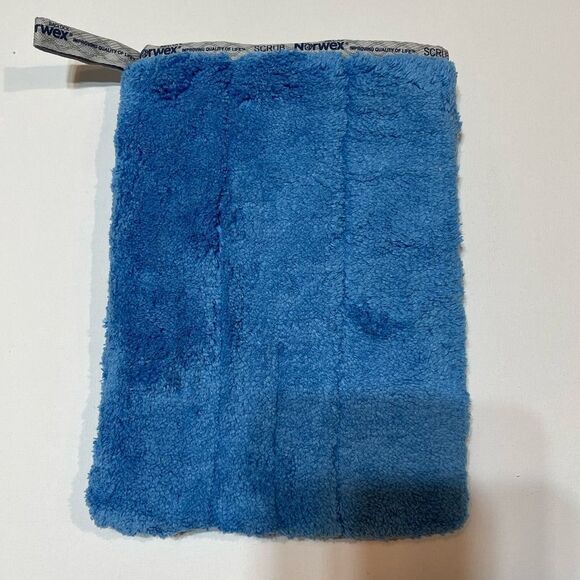 Norwex Bathroom Scrub Mitt Blue NWOT - Picture 3 of 10